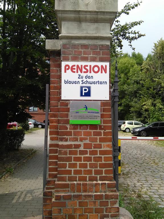 Zu Den Blauen Schwertern Meissen Hotel Exterior foto